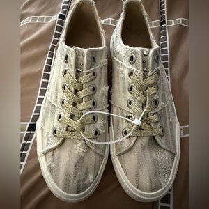 Blowfish women’s shoe - size 7.5 - NWT